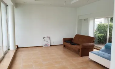 Jiutepec Sumiya Se Vende Casa 4 Amplias Recámaras ( 3 De Ellas Con Vista Al Lago )