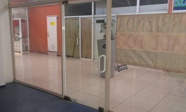 LOCAL COMERCIAL- PLAZA REAL H-211