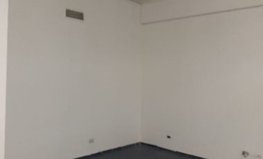 LOCAL COMERCIAL- PLAZA REAL H-211