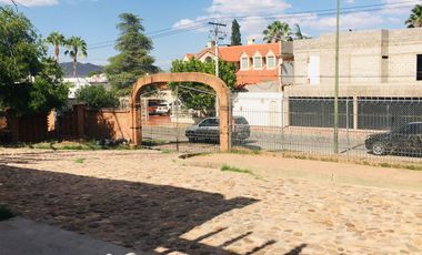 SE VENDE PROPIEDAD COMO TERRENO EN ZONA DE ALTA PLUSVALIA IDEAL PARA DESARROLLADORES O CONSTRUCTORES