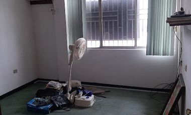 HERMOSA CASA DE RENTA EN ESMERALDAS CON LOCAL COMERCIAL SI LO DESEA  $ 400 CASA  $ 400 LOCAL