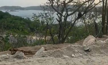 Lote de terreno en venta con vista al mar en Bahías de Huatulco