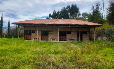 Terreno de venta en Paute sector Parroquia Chican