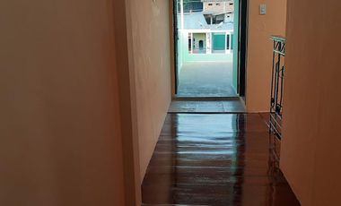 VENTA DE CASA EN BARRIO CHONE ESMERALDAS CASA DE 3 PSIOS .. FINOS ACABADOS .. COMPRE ESTA CASA ESTA A LA ENTRADA .. LO MEJOR Y COMODIDAD .. ZONA COMER