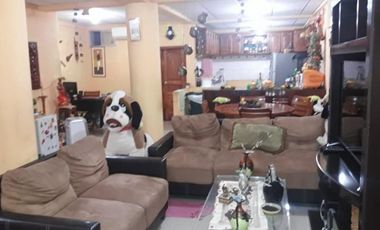 GRATIS .. CASA GRANDE EN LA TOLITA 1 . DE VENTA O ARRIENDO .. MUY COMODO PARA VIVIR UNA FAMIALIA Y SU SUEGRA .. LA COMODIDAD SE SIENTE