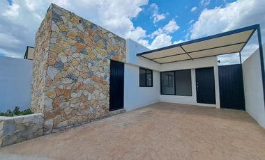 Casa en venta de 1 piso y 2 recámaras en Chichí Suárez Mérida - Preventa 12 meses