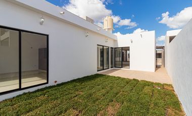 Casa en venta de 1 piso y 2 recámaras en Chichí Suárez Mérida - Preventa 12 meses