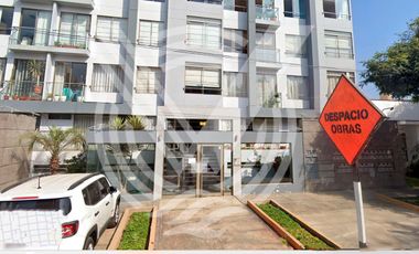 OPORTUNIDAD: SE VENDE DEPARTAMENTO EN PRIMER PISO CON COCHERA Y DEPÓSITO EN SAN ISIDRO