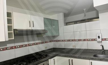 OPORTUNIDAD: SE VENDE DEPARTAMENTO EN PRIMER PISO CON COCHERA Y DEPÓSITO EN SAN ISIDRO
