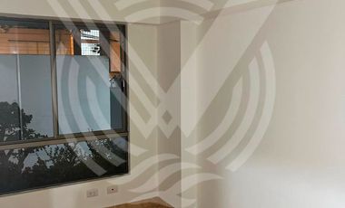 OPORTUNIDAD: SE VENDE DEPARTAMENTO EN PRIMER PISO CON COCHERA Y DEPÓSITO EN SAN ISIDRO