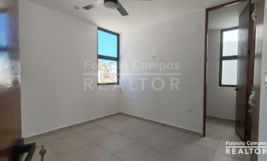 Casa en venta de 1 piso y 3 recámaras a 300 del mar en Chelem Yucatán - Preventa diciembre 2026