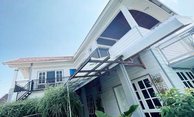 Jual Rumah Mewah di Puncak Trawas Mojokerto Dekat Alun-Alun Trawas, Rustic Market