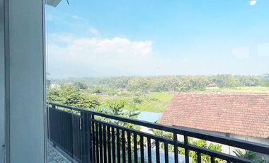 Jual Rumah Mewah di Puncak Trawas Mojokerto Dekat Alun-Alun Trawas, Rustic Market