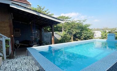 Jual Rumah Mewah di Puncak Trawas Mojokerto Dekat Alun-Alun Trawas, Rustic Market