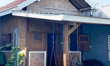 Jual Rumah Mewah di Puncak Trawas Mojokerto Dekat Alun-Alun Trawas, Rustic Market