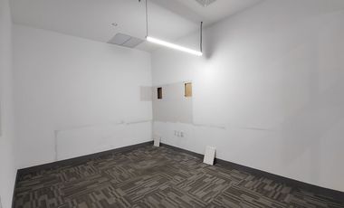 Renta oficina amplia en Santa Fe, con sala de juntas y 10 lugares de estacionamiento. !MANTENIMIENTO INCLUIDO!
