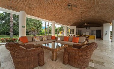 ALQUILER DE LINDA FINCA LAS OLAS LLAMANOS AL3046821646 TOTAL PRIVACIDAD!