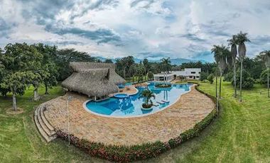 ALQUILER DE LINDA FINCA LAS OLAS LLAMANOS AL3046821646 TOTAL PRIVACIDAD!