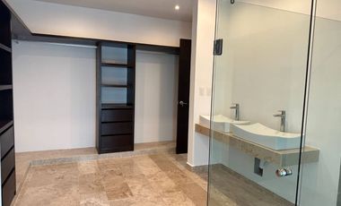 Casa con dos terrazas planta baja y rooftop, alberca privada, venta, Huayacan Cancun.