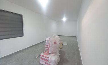 CASA CON 1 LOCAL Y 2 DEPARTAMENTOS EN VENTA POR ESTRENAR SECTOR TOTORACOCHA