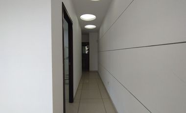 Oficina en arriendo en Alto Prado.