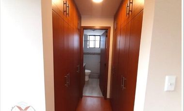 SE VENDE LINDA CASA SECTOR CONOCOTO - VALLE DE LOS CHILLOS