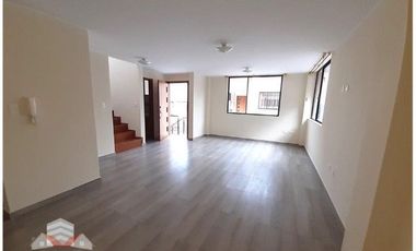 SE VENDE LINDA CASA SECTOR CONOCOTO - VALLE DE LOS CHILLOS