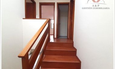 SE VENDE LINDA CASA SECTOR CONOCOTO - VALLE DE LOS CHILLOS