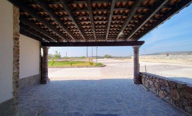 Casa de una planta, 2 recámaras, lote 300 m2, Magnolia, San Miguel de Allende