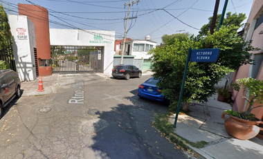 GRAN OPORTUNIDAD  CASA  ADJUDICADA DE REMATE BANCARIO EN SANTA MARIA TEPEPAN,CDMX