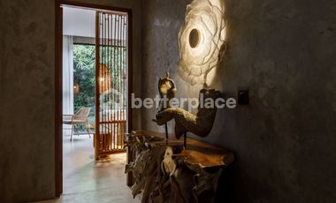 Luxurious Jungle Retreat Exquisite Villa for Lease in Ubud