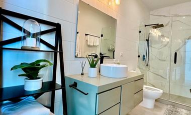 Condominio Moderno Frente al Mar en VENTA