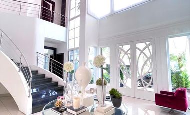 Samborondon, Renta de lujosa Casa 5 dormitorios con piscina y vista al rio