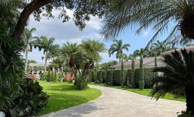 Samborondon, Renta de lujosa Casa 5 dormitorios con piscina y vista al rio