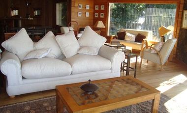 Casa Orilla de Lago con piscina, Capacidad para 12 personas