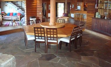 Casa Orilla de Lago con piscina, Capacidad para 12 personas