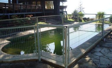 Casa Orilla de Lago con piscina, Capacidad para 12 personas