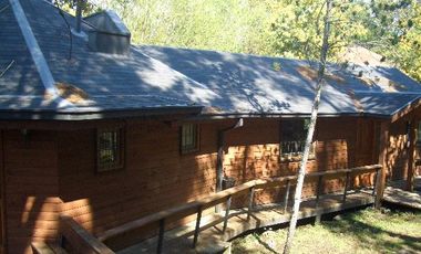 Casa Orilla de Lago con piscina, Capacidad para 12 personas