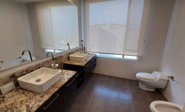 Samborondon, Renta de Hermoso Pent - House de 3 Dorm Amoblada en Edificio Moderno
