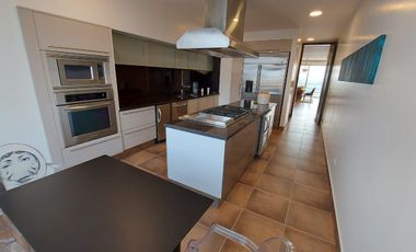 Samborondon, Renta de Hermoso Pent - House de 3 Dorm Amoblada en Edificio Moderno