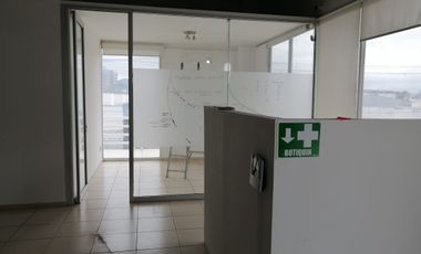 VENTA LOCAL COMERCIAL EN PLAZA MISIONES, JURIQUILLA.