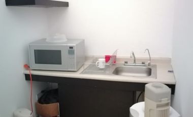 VENTA LOCAL COMERCIAL EN PLAZA MISIONES, JURIQUILLA.