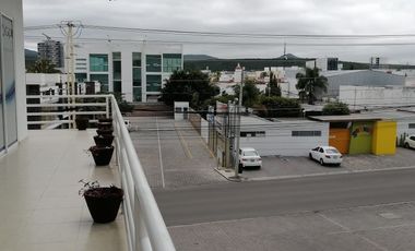 VENTA LOCAL COMERCIAL EN PLAZA MISIONES, JURIQUILLA.