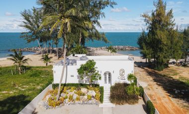 Elegant and comfortable pool villa for Sale at Cape by Sichon Tesoro, Nakorn Sri Thammarat