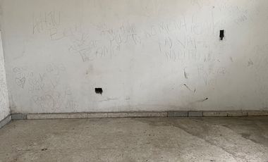 VENTA Bodega 1000 m2  y 385 m2 oficinas   Col. Industrial. NEGOCIABLE