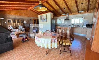 CASA EN VENTA EN CURACAVI