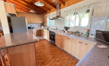 CASA EN VENTA EN CURACAVI