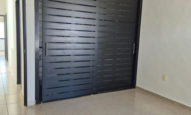 SE RENTA CASA EN PRIVADA Y CON PISCINA