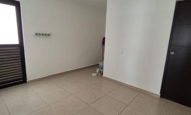 SE RENTA CASA EN PRIVADA Y CON PISCINA