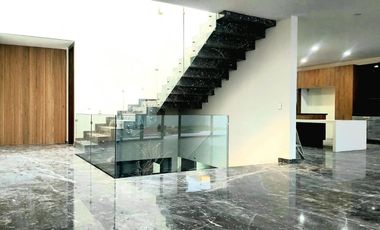 Casa en Olivos residencial con terminados de máxima calidad